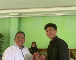 Ketua yayasan mengadakan acara launching buku terbarunya berjudul "Semua Ada" , Kamis 27 Februari 2025